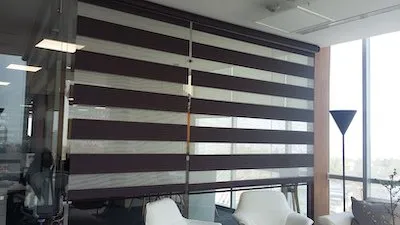 Persiana sheer elegance en oficina